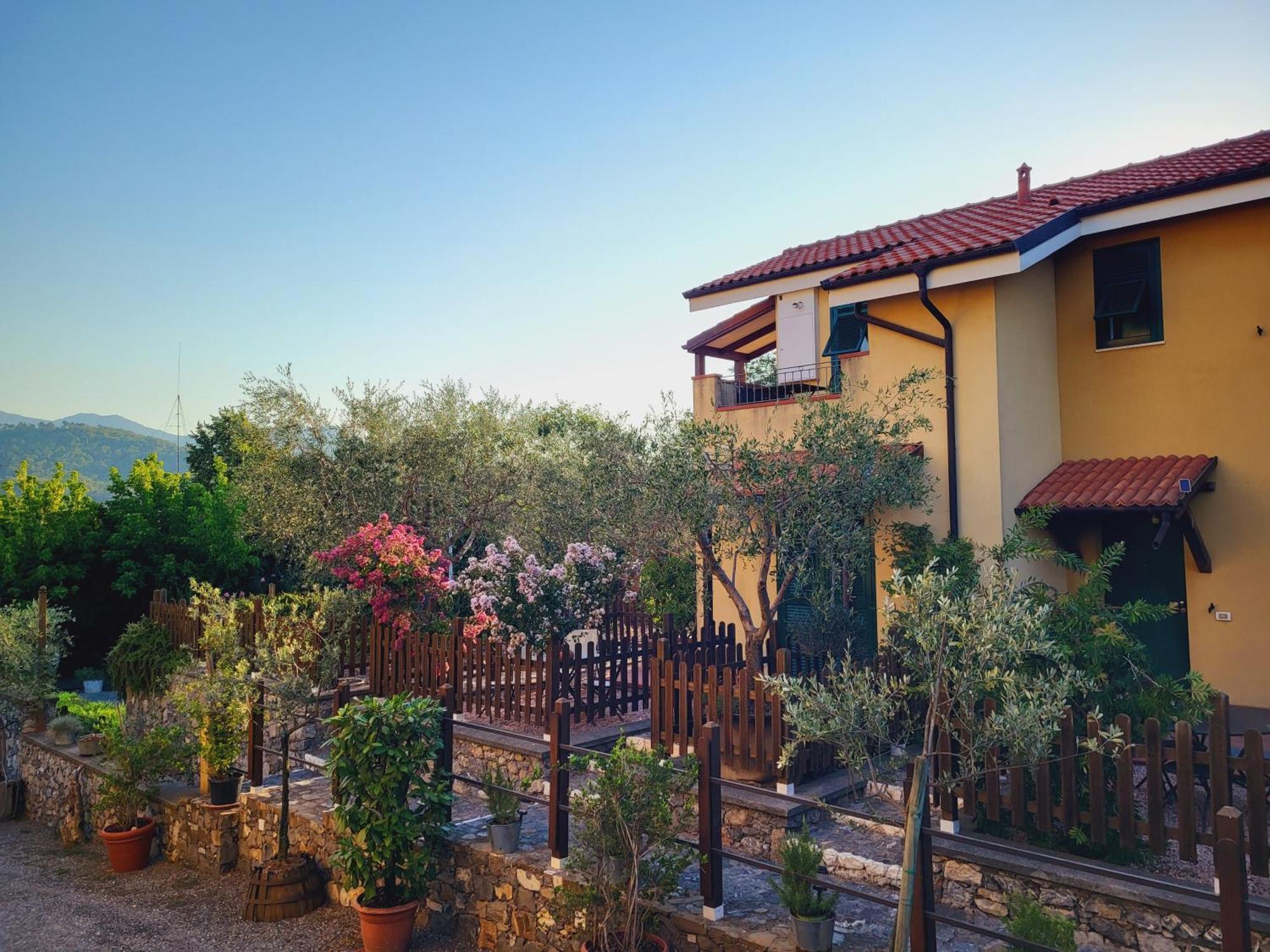 Salvia E Rosmarino - Affittacamere In Liguria Villanova d'Albenga Zewnętrze zdjęcie