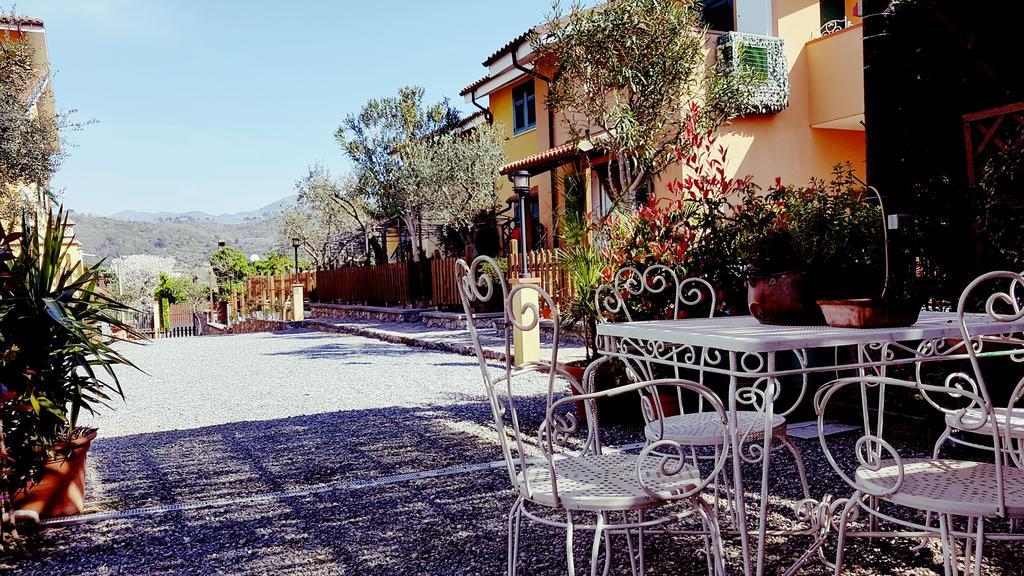 Salvia E Rosmarino - Affittacamere In Liguria Villanova d'Albenga Zewnętrze zdjęcie